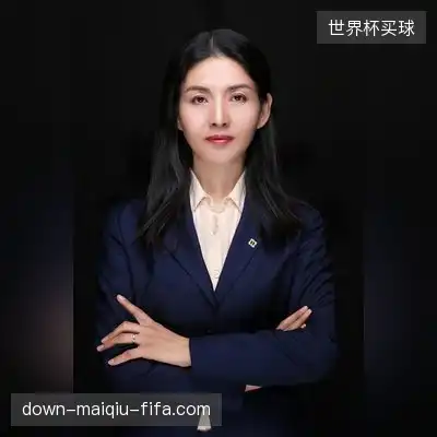 董新月